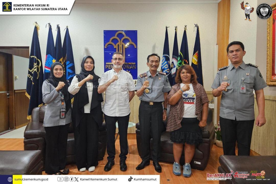 11Kemenkum