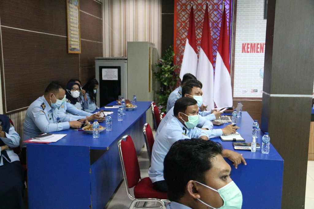 rapat dpr3