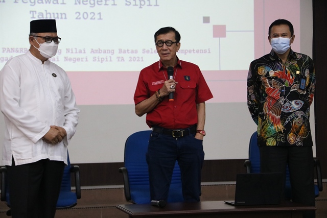 menteri tinjau cpns2