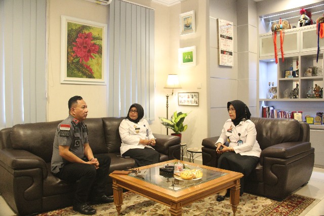 Kadivmin dan Kadivim Kanwil Kemenkumham Sumut Dampingi Kunjungan Inspektur Wilayah V ke Imigrasi Medan4