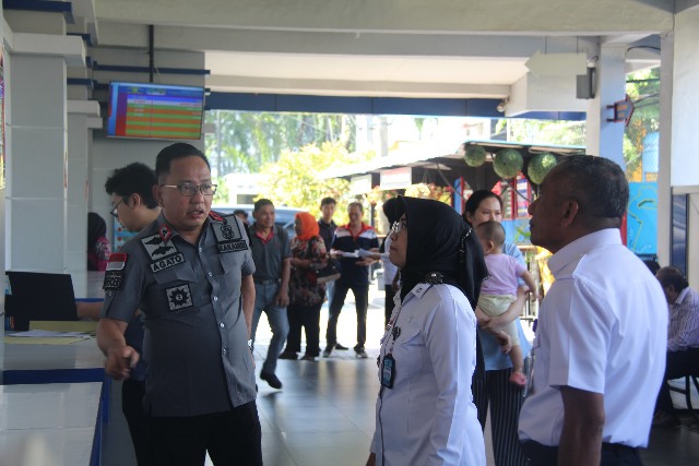 Kadivmin dan Kadivim Kanwil Kemenkumham Sumut Dampingi Kunjungan Inspektur Wilayah V ke Imigrasi Medan5