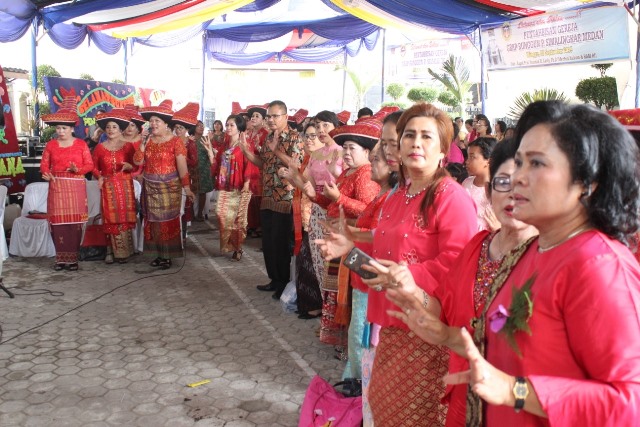 Pentahbisan dan Peresmian Gereja GBKP Runggun Perumnas Simalingkar7