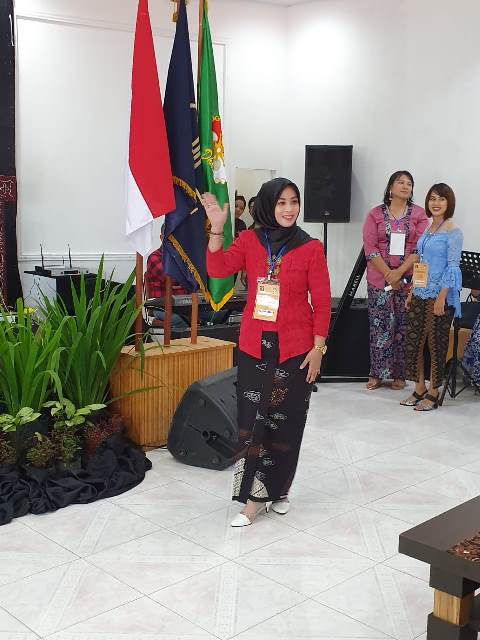 Perempuan Yang Berhasil Mempunyai Dedikasi Yang Tinggi5