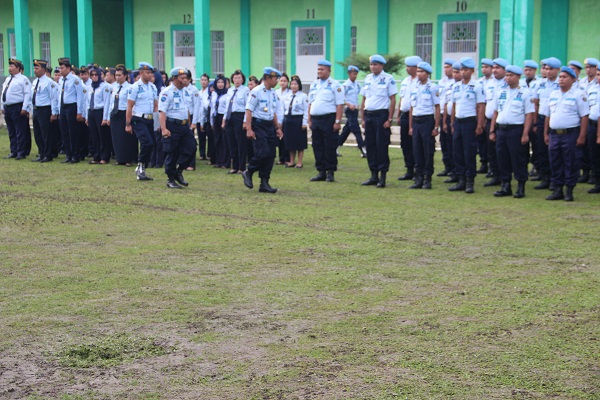 Hermawan Periksa Barisan3