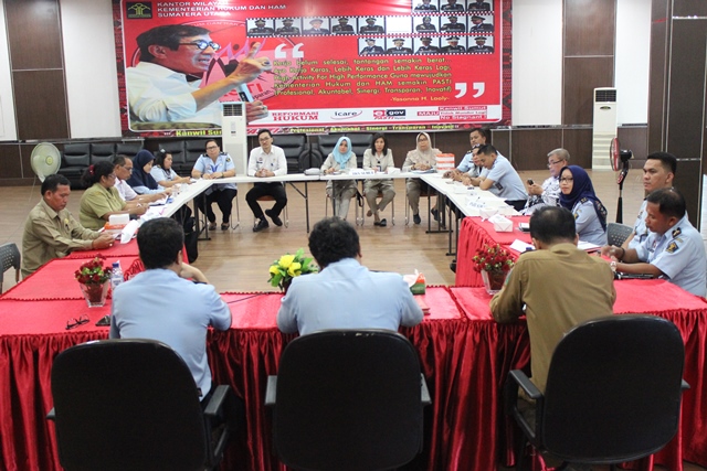 Rapat Koordinasi Terkait Rencana Pemberhentian 1.695 Guru 2