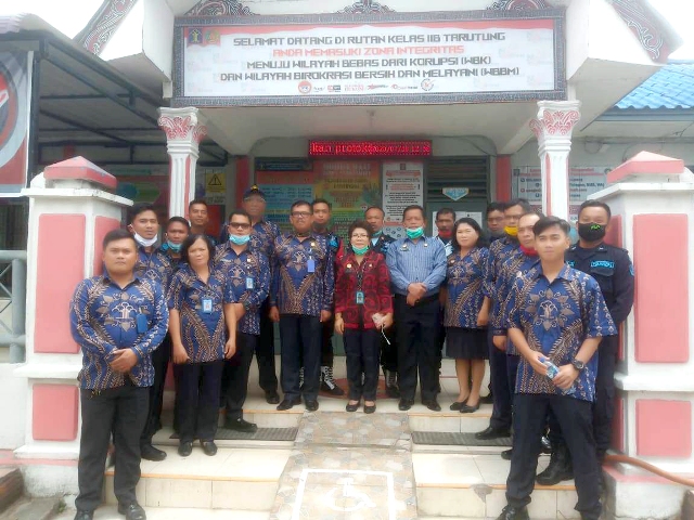 ZZKEPALA DIVISI ADMINISTRASI MELAKUKAN KUNJUNGAN KE RUTAN TARUTUNG5