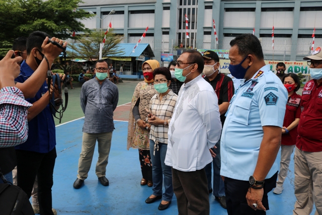 ZZKakanwil Potong Hewan Kurban Untuk WBP Lapas 1 Medan dan Warga Kurang Mampu13