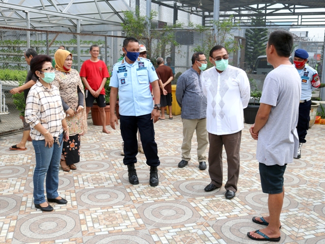 ZZKakanwil Potong Hewan Kurban Untuk WBP Lapas 1 Medan dan Warga Kurang Mampu4