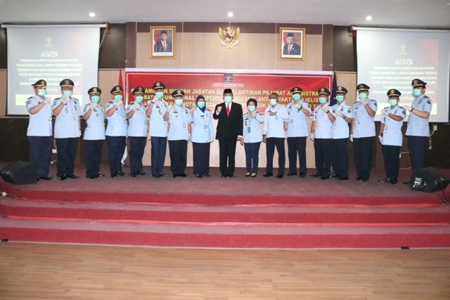 ZZPejabat Administrasi Jabatan Fungsional Tertentu Pengganti Antar Waktu Majelis Pengawas Daerah Notaris dan Penyidik Pegawai Negeri Sipil20
