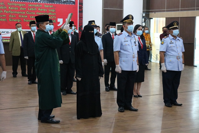 ZZPejabat Administrasi Pengganti Antar Waktu Majelis Pengawas Daerah Notaris PPNS dan Sumpah Setia Pewarganegaraan11