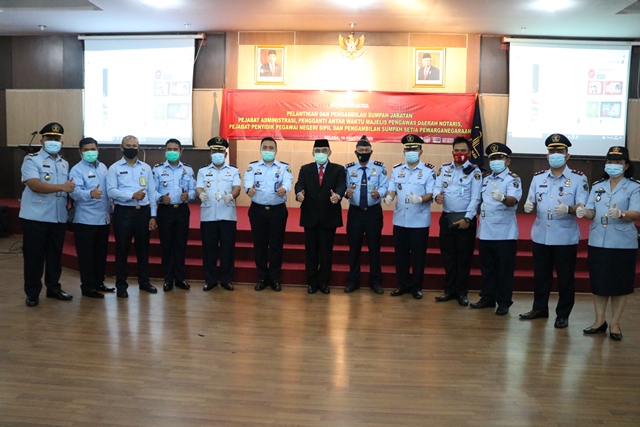 ZZPejabat Administrasi Pengganti Antar Waktu Majelis Pengawas Daerah Notaris PPNS dan Sumpah Setia Pewarganegaraan18