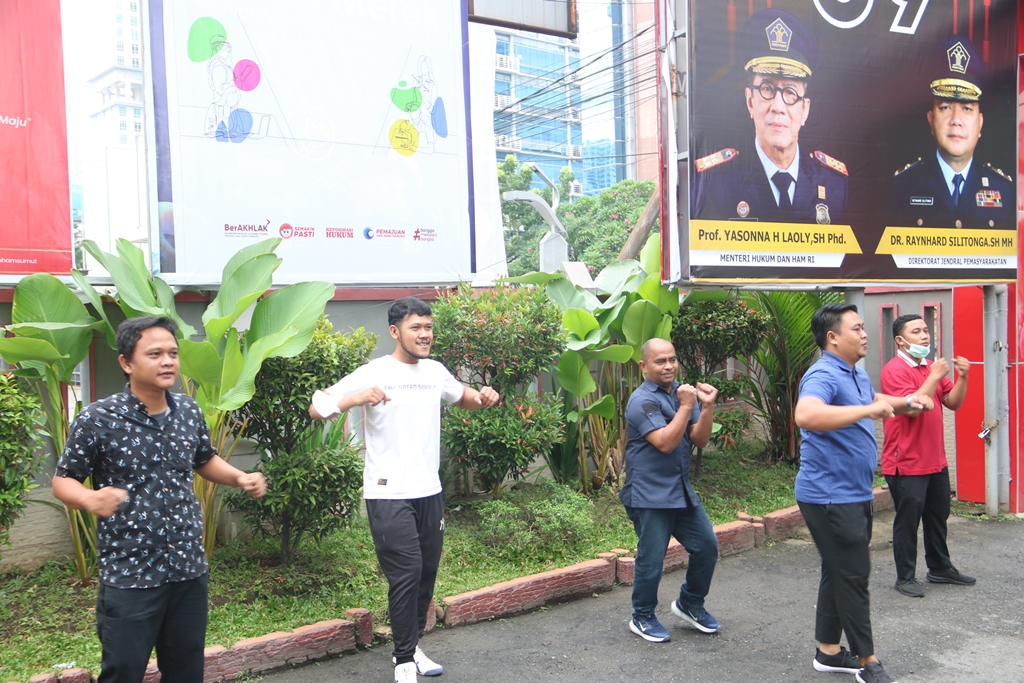 ZZZIkuti Dengan Semangat7