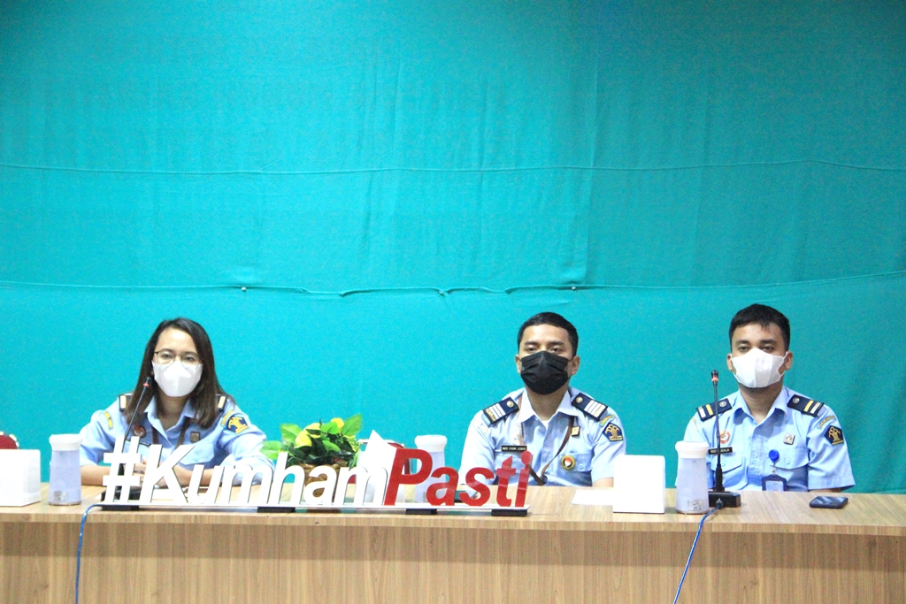 ZZZLaporkan Jika Ada Penyalahgunaan Izin Tinggal Orang Asing2