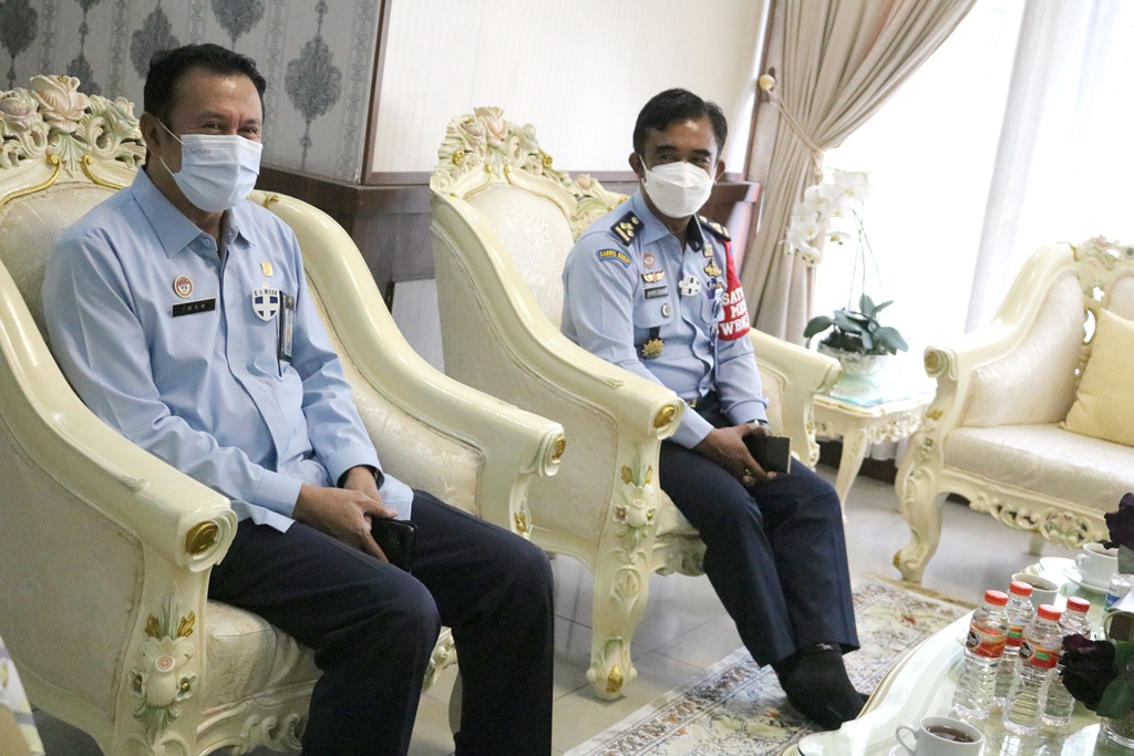 ZZZPerkuat SilaturahmiKakanwil dan Jajarannya Kunjungi Sekda Provsu2