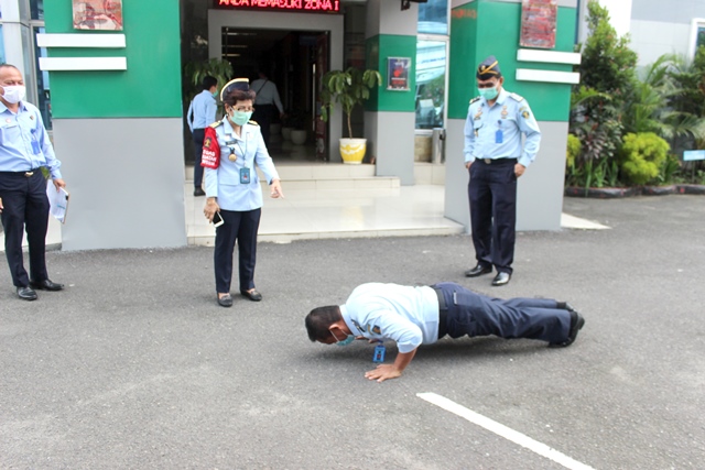 ZZZWujud Disiplin Pegawai8