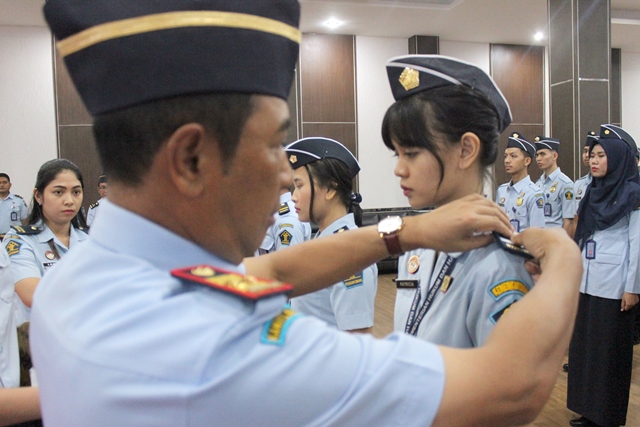 zKakanwil Lantik Dan Ambil Sumpah Pegawai Negeri Sipil9