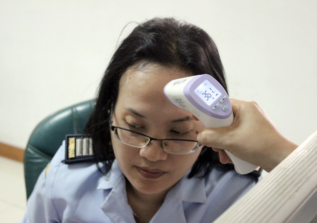 zPegawai Kanwil Sumut Wajib Ikuti Body Thermal Check7
